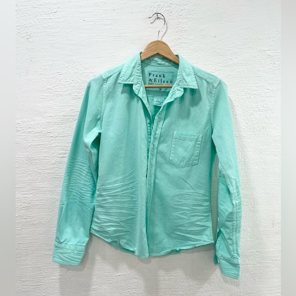 Frank & Eileen Barry Button-Up Shirt Soft Jade - Picture 1 of 4
